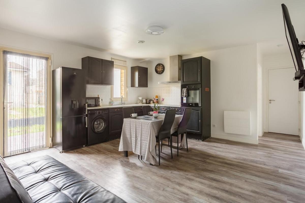 L'Escapade Parisienne Apartment อุลเน-ซู-บัว ภายนอก รูปภาพ