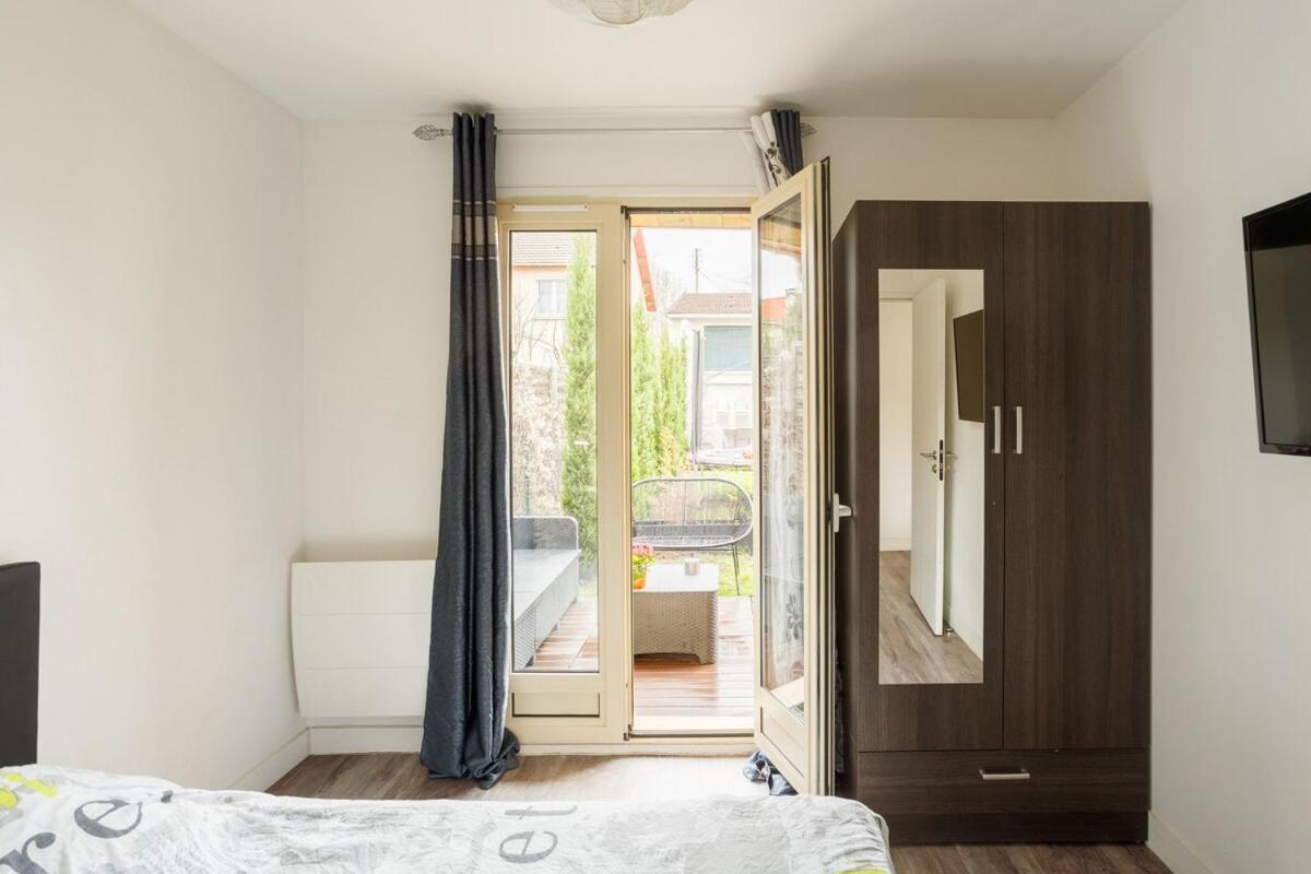 L'Escapade Parisienne Apartment อุลเน-ซู-บัว ภายนอก รูปภาพ