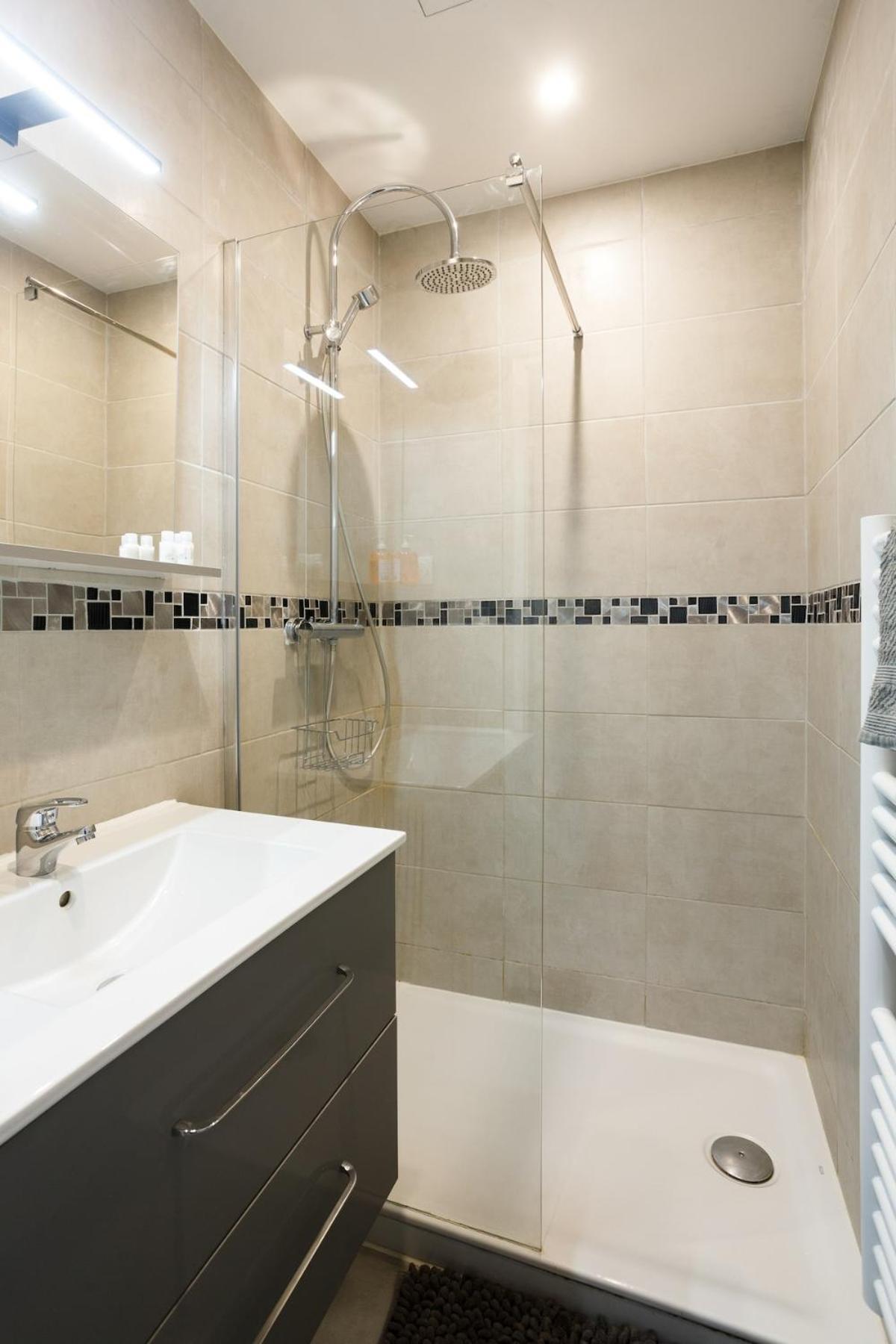 L'Escapade Parisienne Apartment อุลเน-ซู-บัว ภายนอก รูปภาพ